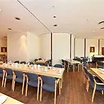 Отель Novum Hotel New Madison Duesseldorf Hauptbahnhof 4*