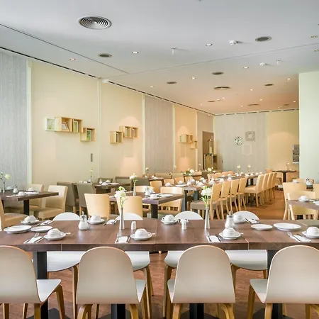 Novum Hotel New Madison Duesseldorf Hauptbahnhof 4*