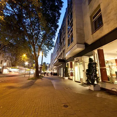 Novum Hotel New Madison Duesseldorf Hauptbahnhof Hotel