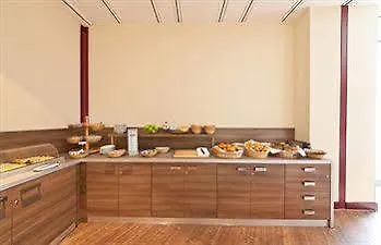 Novum Hotel New Madison Duesseldorf Hauptbahnhof Hotell 4*