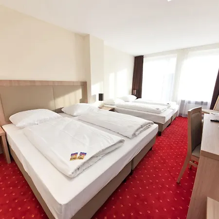 Hotel Novum Hotel New Madison Duesseldorf Hauptbahnhof 4*