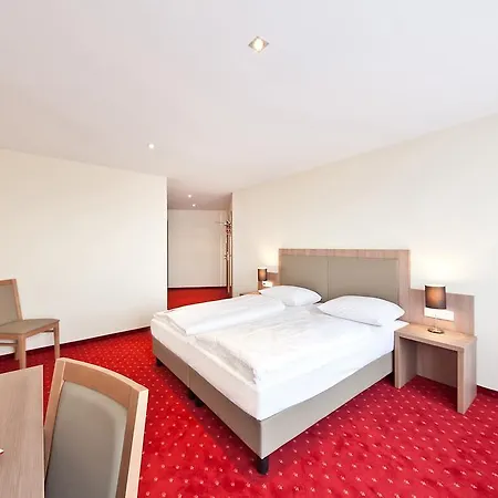 Novum Hotel New Madison Duesseldorf Hauptbahnhof 4*