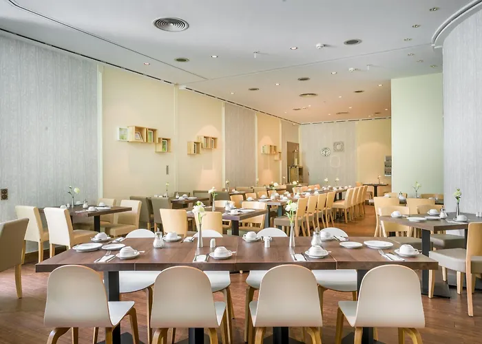 Novum Hotel New Madison Duesseldorf Hauptbahnhof 4*